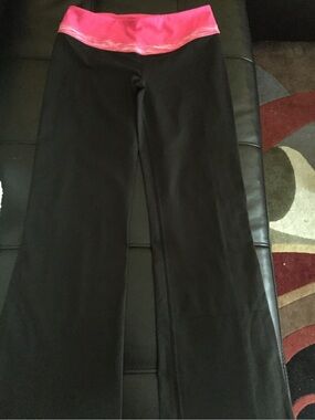 Victoria’s Secret VSX Sport Yoga Pants and Tank Set